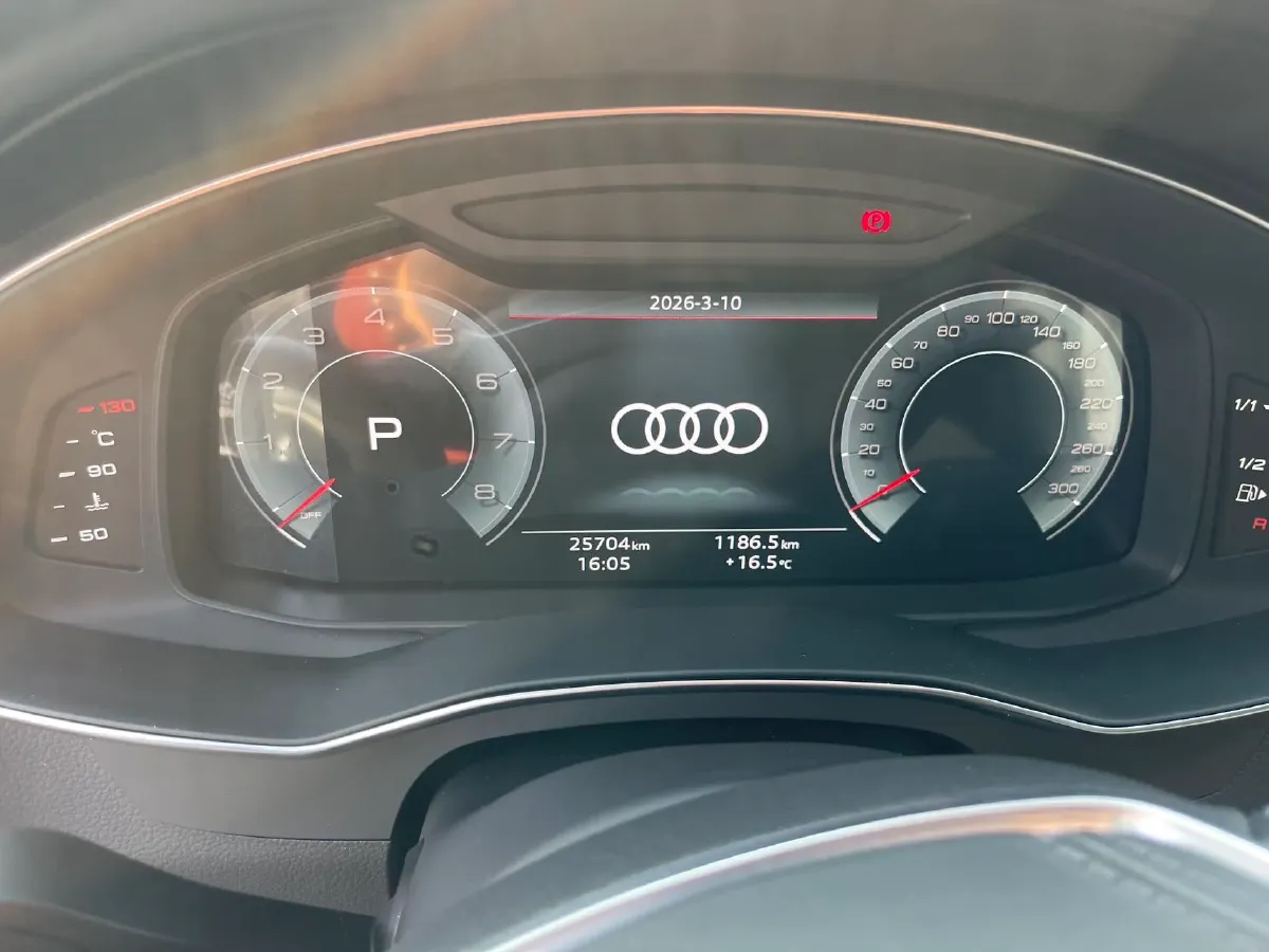 2024 Audi A6L 2.0T 245HP L4 7DCT,autocango,china used car exporter,china ev exporter,chinese used car exporter,chinese used ev exporter