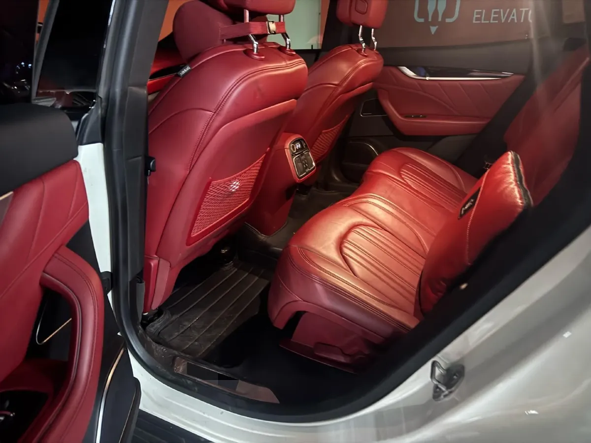 2021 Maserati Levante 3.0T 350HP V6 8AT,autocango,china used car exporter,china ev exporter,chinese used car exporter,chinese used ev exporter