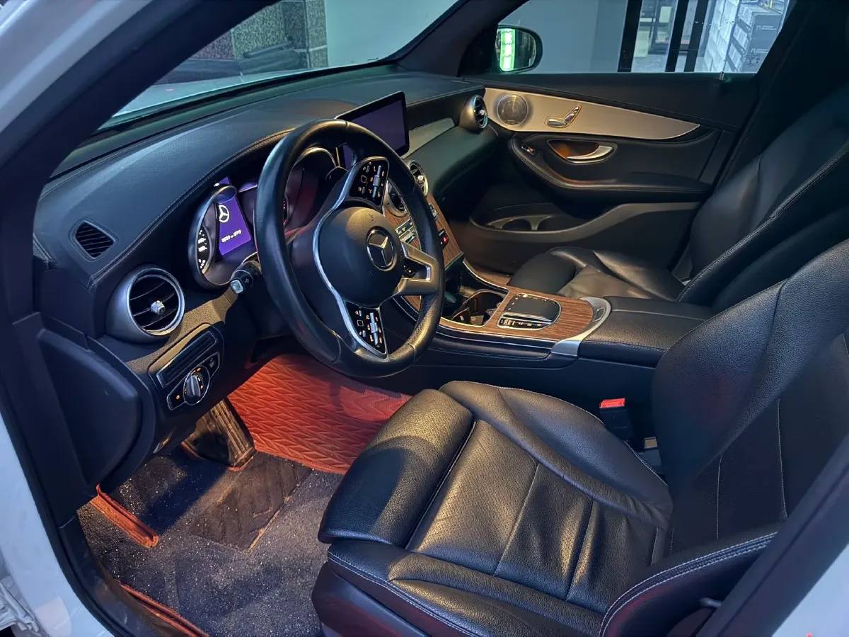 2020 Mercedes-Benz GLC Class 2.0T 197HP L4 9AT,autocango,china used car exporter,china ev exporter,chinese used car exporter,chinese used ev exporter