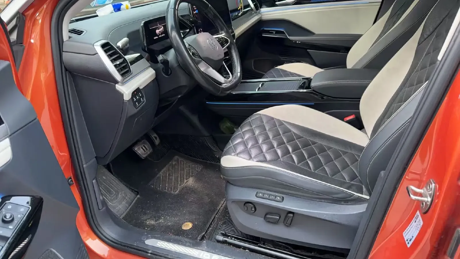 2021 Volkswagen ID.6 Crozz BEV 84.8KWH,autocango,china used car exporter,china ev exporter,chinese used car exporter,chinese used ev exporter