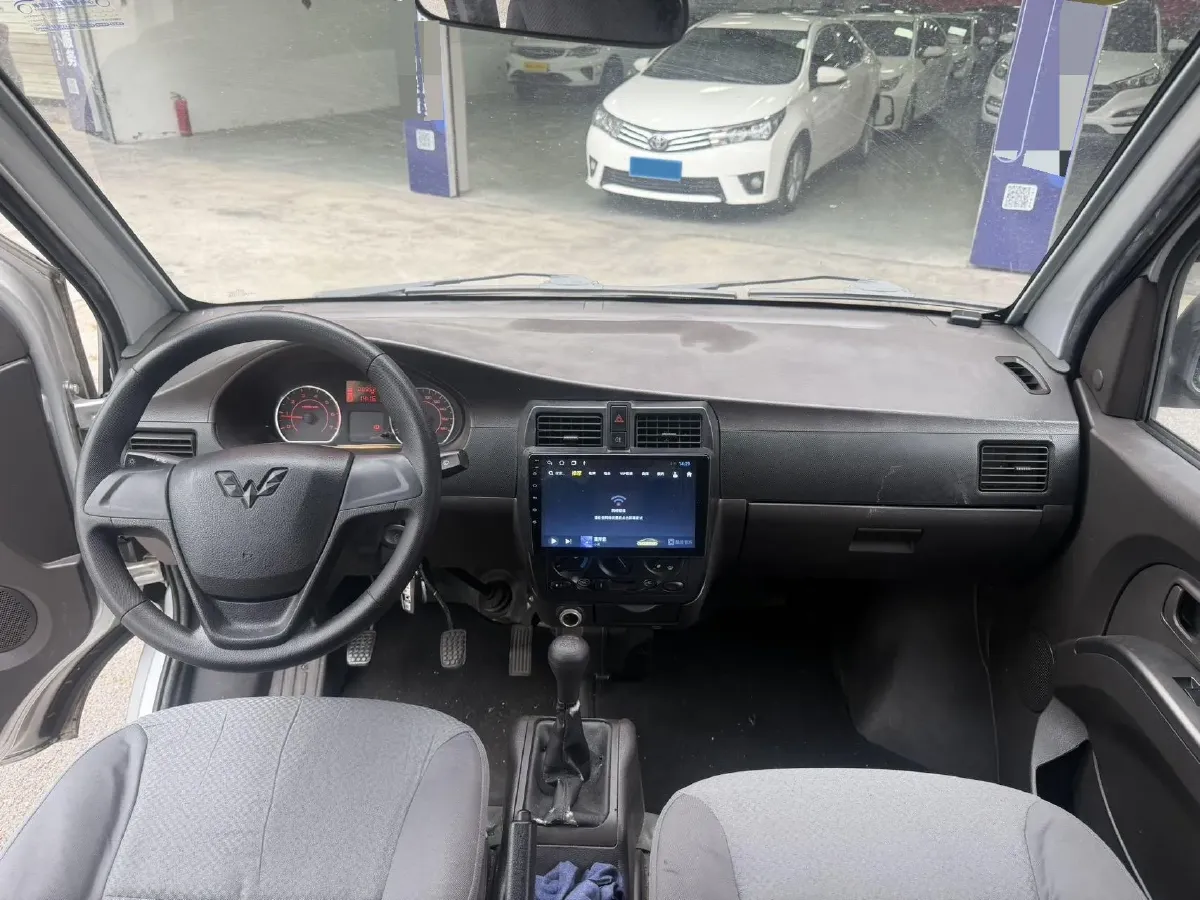 2019 WuLing RongGuang 1.5L 107HP L4 5MT,autocango,china used car exporter,china ev exporter,chinese used car exporter,chinese used ev exporter
