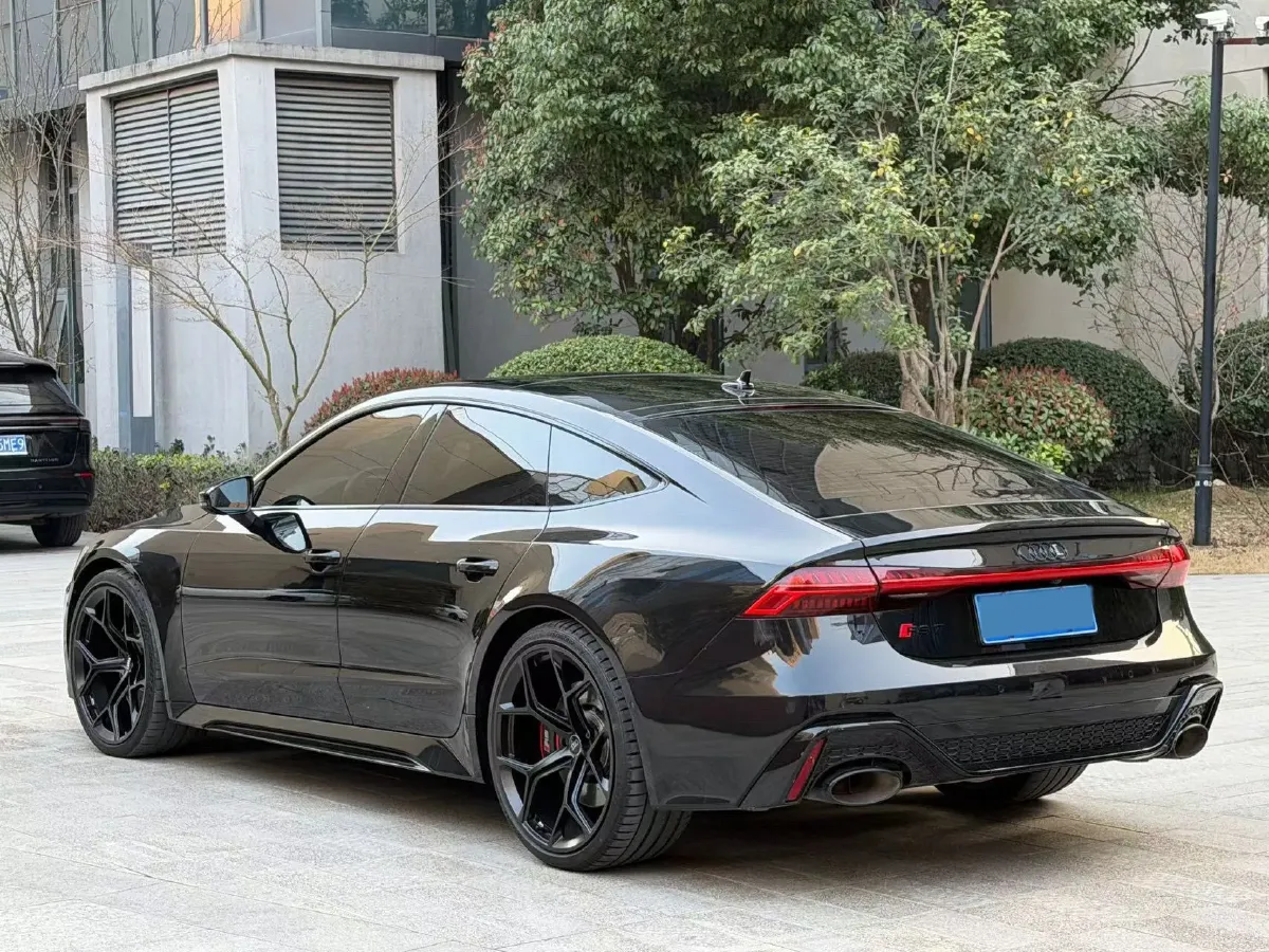 2025 Audi RS 7 4.0T 630HP V8 8AT,autocango,china used car exporter,china ev exporter,chinese used car exporter,chinese used ev exporter