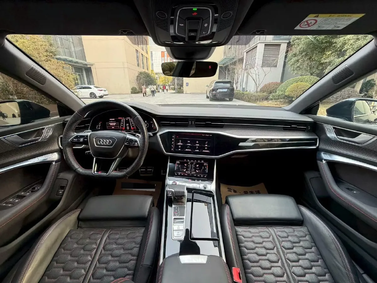 2025 Audi RS 7 4.0T 630HP V8 8AT,autocango,china used car exporter,china ev exporter,chinese used car exporter,chinese used ev exporter