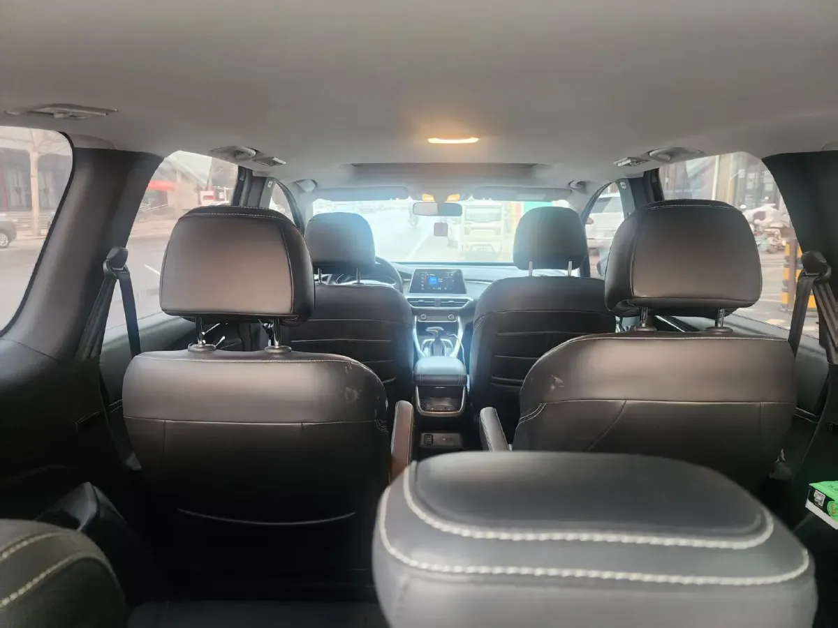 2022 MAXUS G50 1.5T 169HP L4 7DCT,autocango,china used car exporter,china ev exporter,chinese used car exporter,chinese used ev exporter