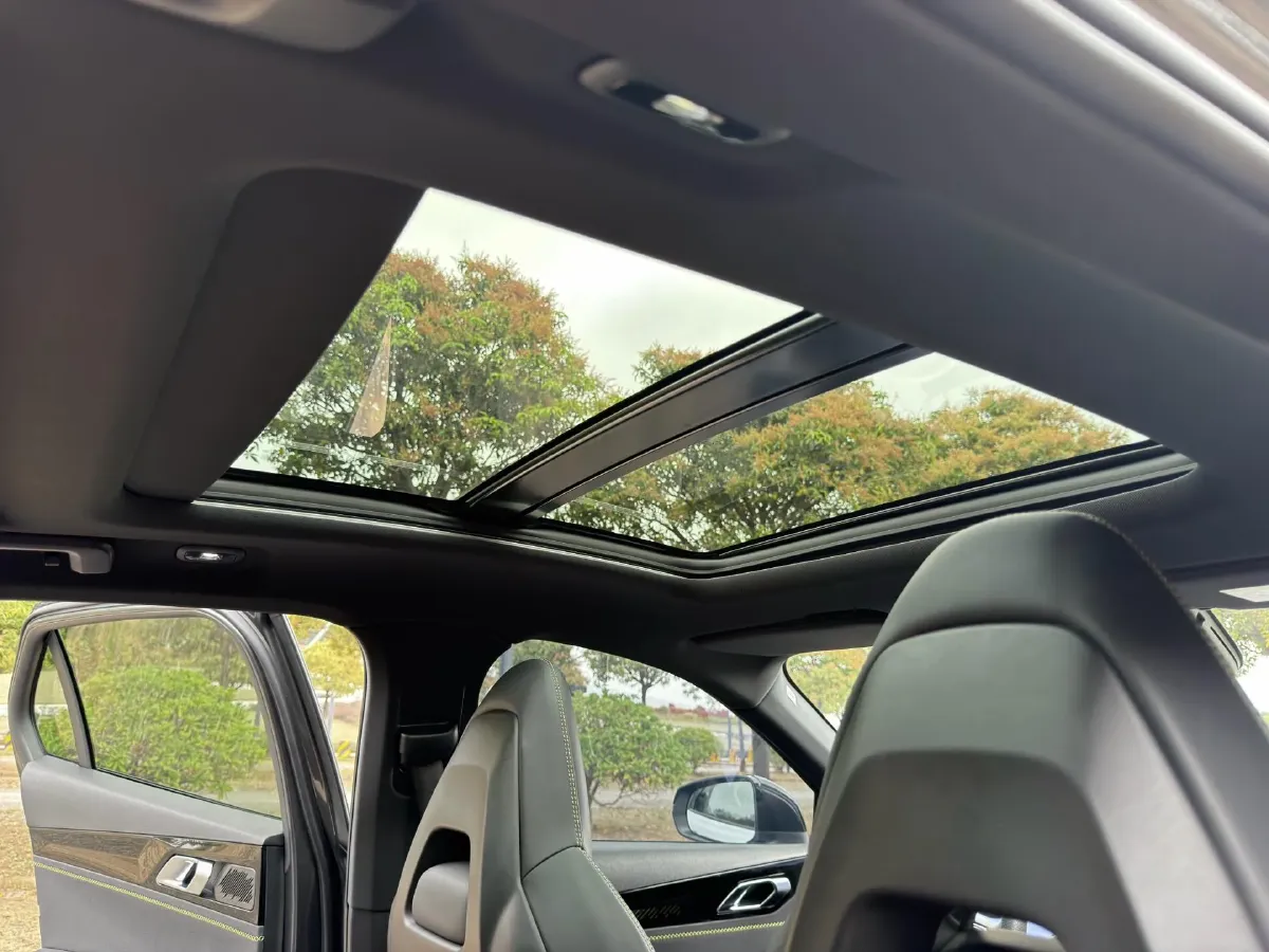 2025 LYNK&CO 03 1.5T 181HP L4 7DCT,autocango,china used car exporter,china ev exporter,chinese used car exporter,chinese used ev exporter