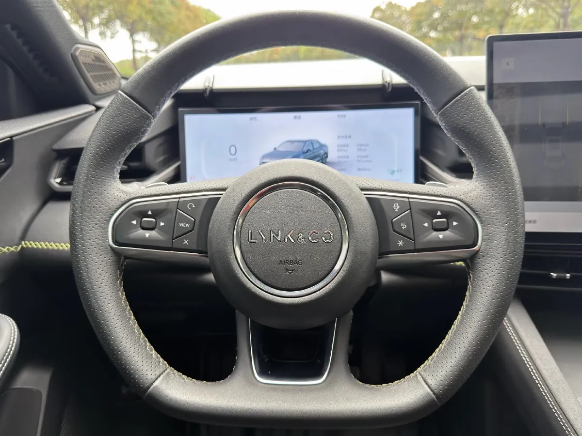 2025 LYNK&CO 03 1.5T 181HP L4 7DCT,autocango,china used car exporter,china ev exporter,chinese used car exporter,chinese used ev exporter