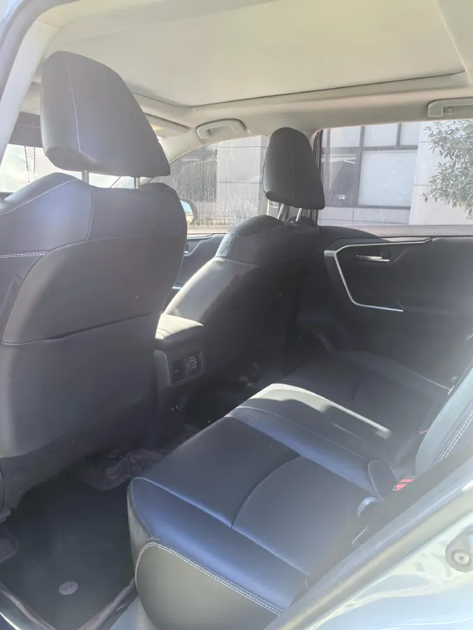 2020 Toyota RAV4 2.0L 171HP L4 CVT,autocango,china used car exporter,china ev exporter,chinese used car exporter,chinese used ev exporter