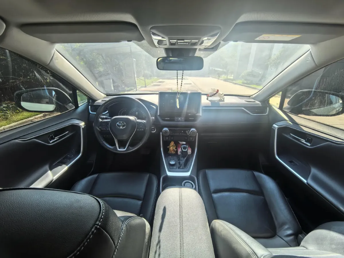 2020 Toyota RAV4 2.0L 171HP L4 CVT,autocango,china used car exporter,china ev exporter,chinese used car exporter,chinese used ev exporter