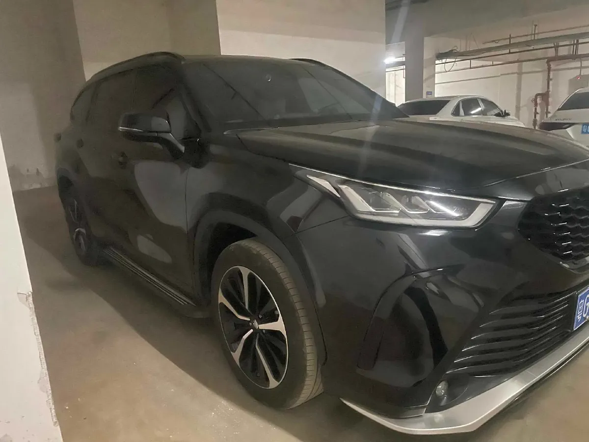 2022 Toyota Crown Kluger 2.0T 248HP L4 8AT,autocango,china used car exporter,china ev exporter,chinese used car exporter,chinese used ev exporter