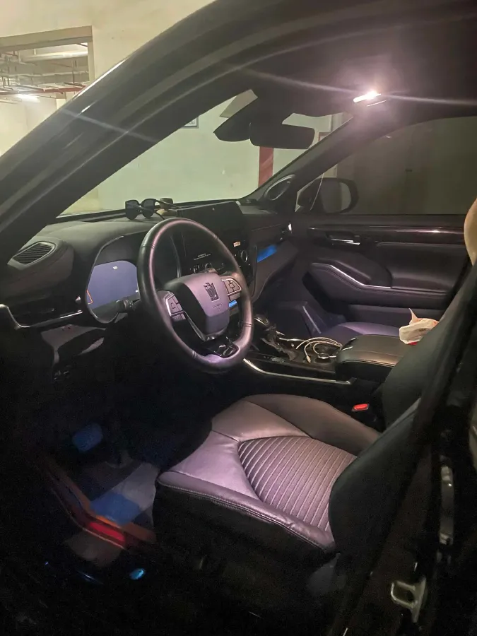 2022 Toyota Crown Kluger 2.0T 248HP L4 8AT,autocango,china used car exporter,china ev exporter,chinese used car exporter,chinese used ev exporter