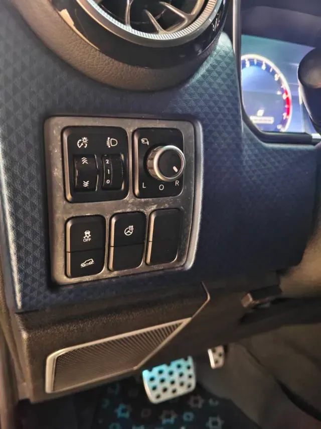 2019 Beijing BJ40 2.3T 231HP L4 6AT,autocango,china used car exporter,china ev exporter,chinese used car exporter,chinese used ev exporter