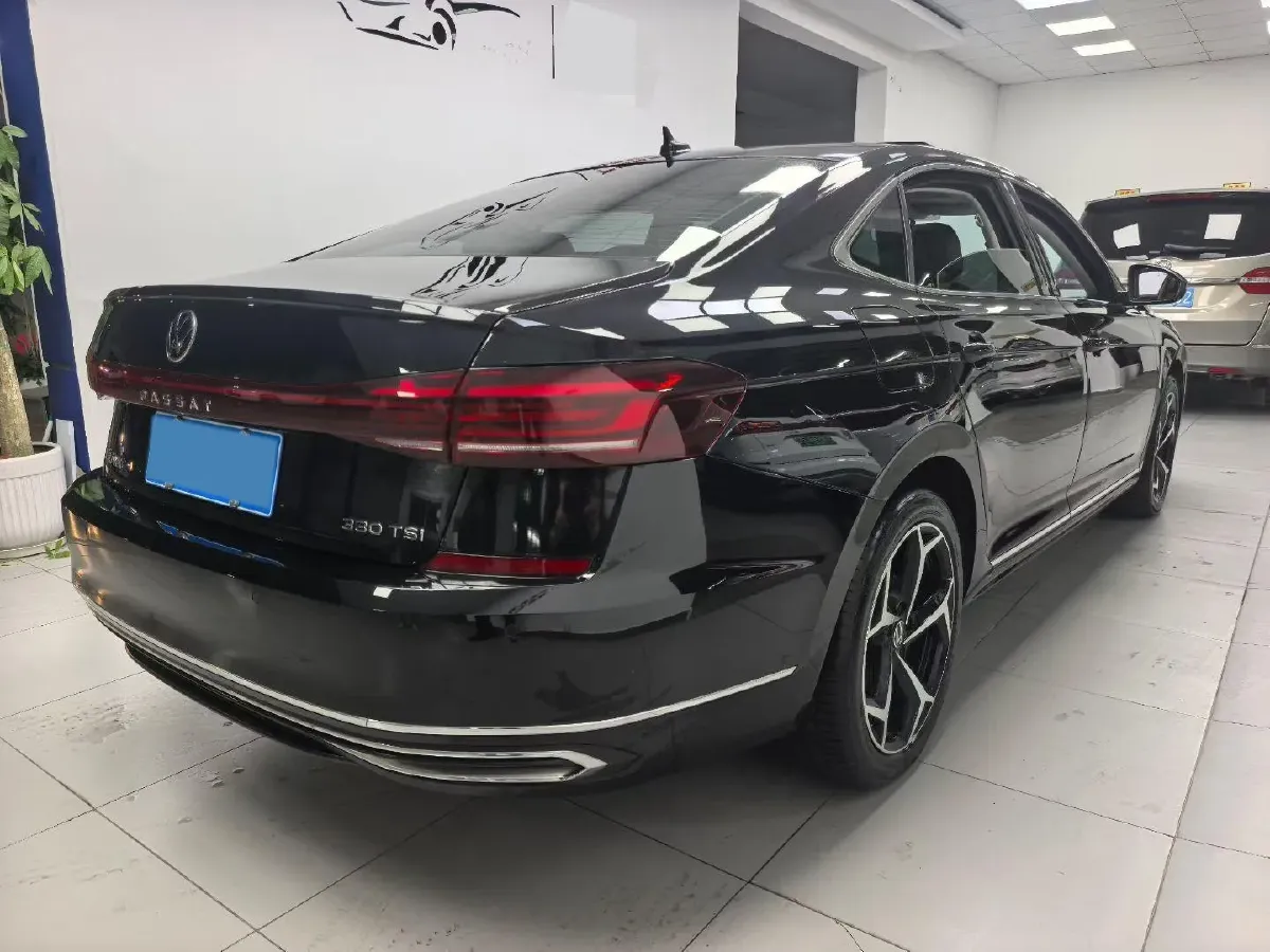 2023 Volkswagen Passat 2.0T 186HP L4 7DCT,autocango,china used car exporter,china ev exporter,chinese used car exporter,chinese used ev exporter