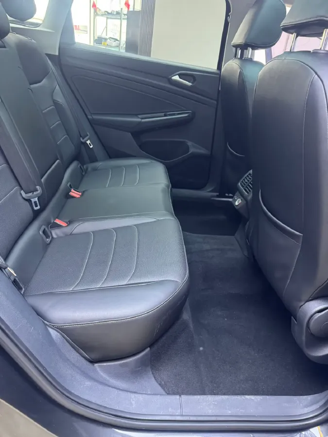 2022 Jetta VS7 1.4T 150HP L4 6AT,autocango,china used car exporter,china ev exporter,chinese used car exporter,chinese used ev exporter