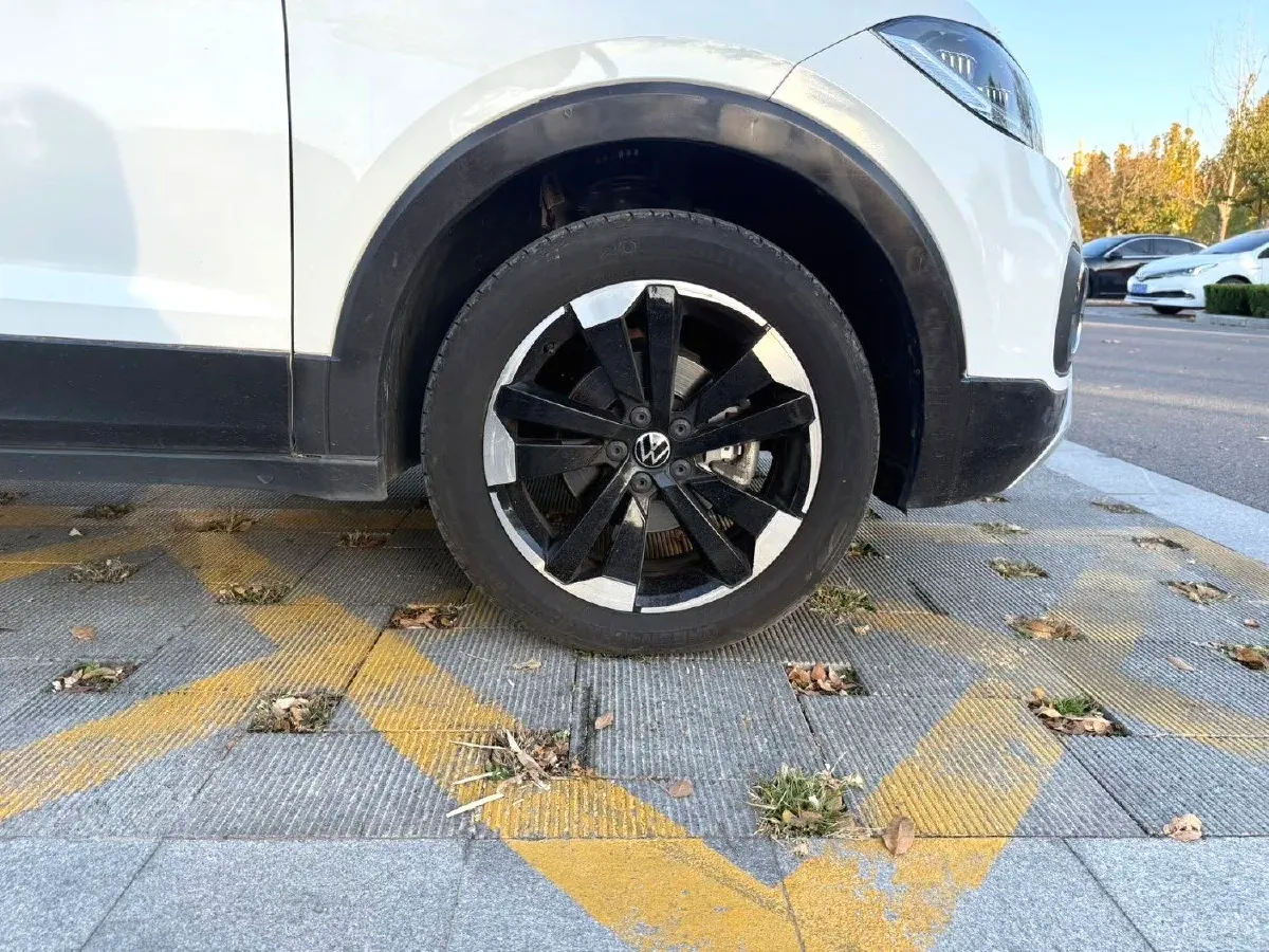 2023 Volkswagen Tacqua 1.2T 116HP L4 7DCT,autocango,china used car exporter,china ev exporter,chinese used car exporter,chinese used ev exporter