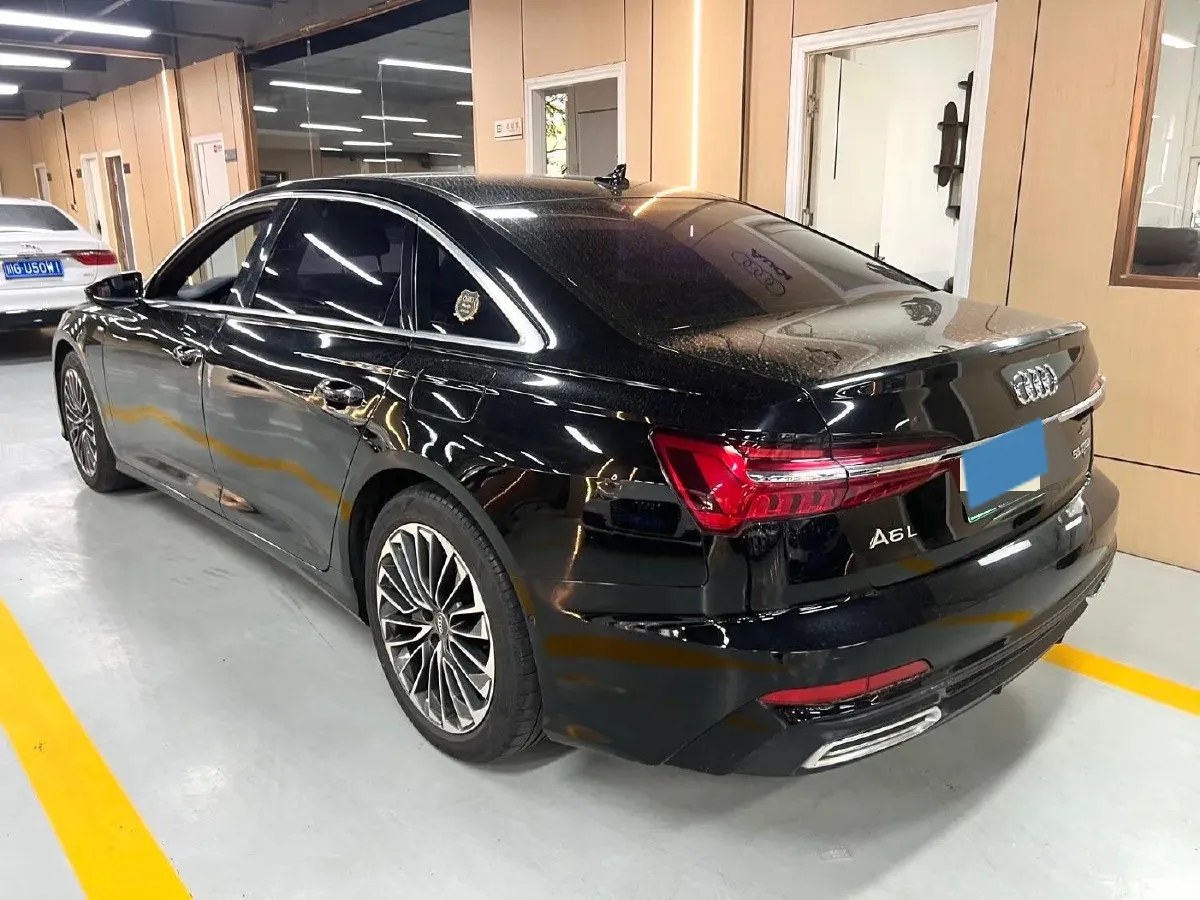 2020 Audi A6L 2.0T 252HP L4 7DCT PHEV 14.1KWH,autocango,china used car exporter,china ev exporter,chinese used car exporter,chinese used ev exporter