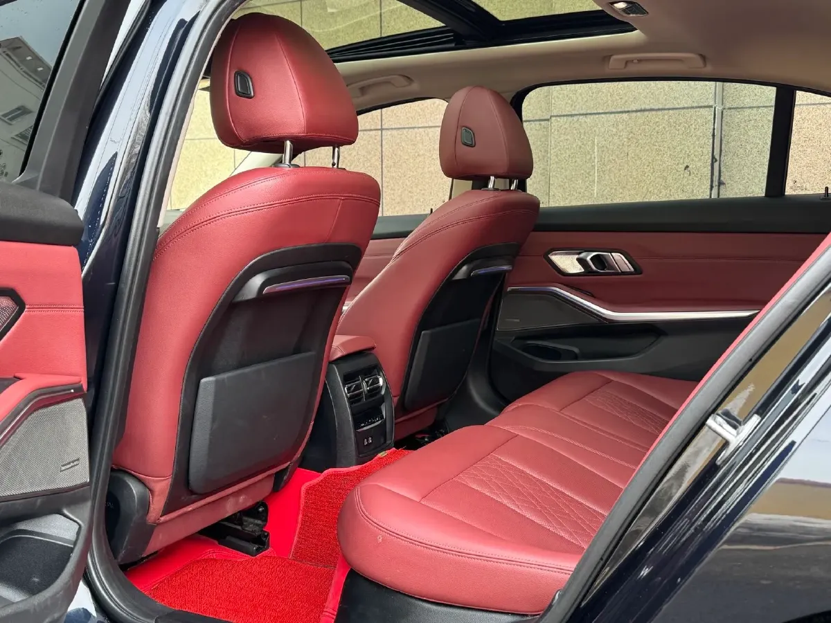 2022 BMW 3 Series 2.0T 184HP L4 8AT,autocango,china used car exporter,china ev exporter,chinese used car exporter,chinese used ev exporter