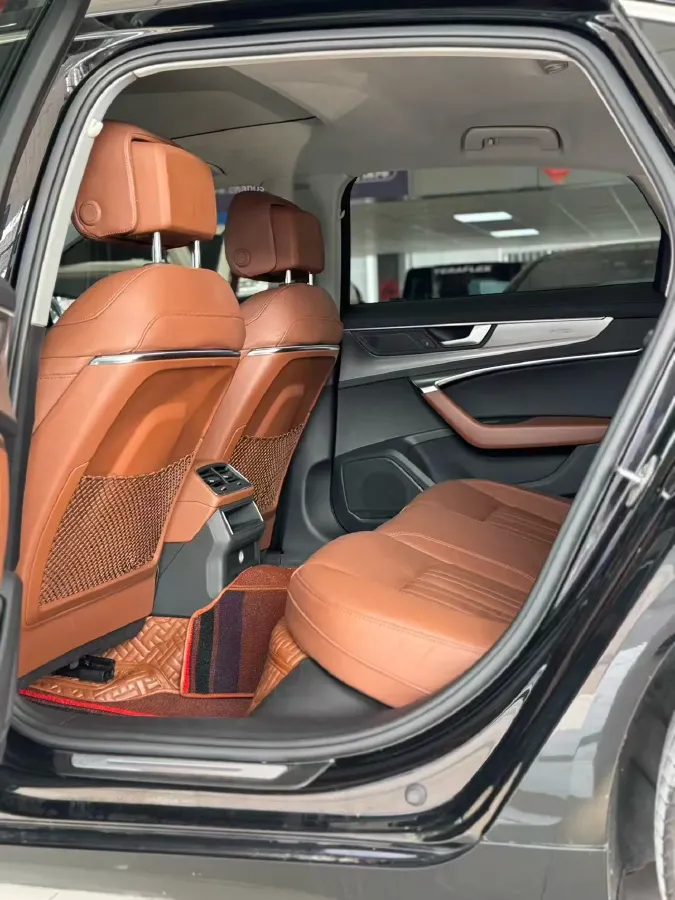 2022 Audi A6L 2.0T 190HP L4 7DCT,autocango,china used car exporter,china ev exporter,chinese used car exporter,chinese used ev exporter