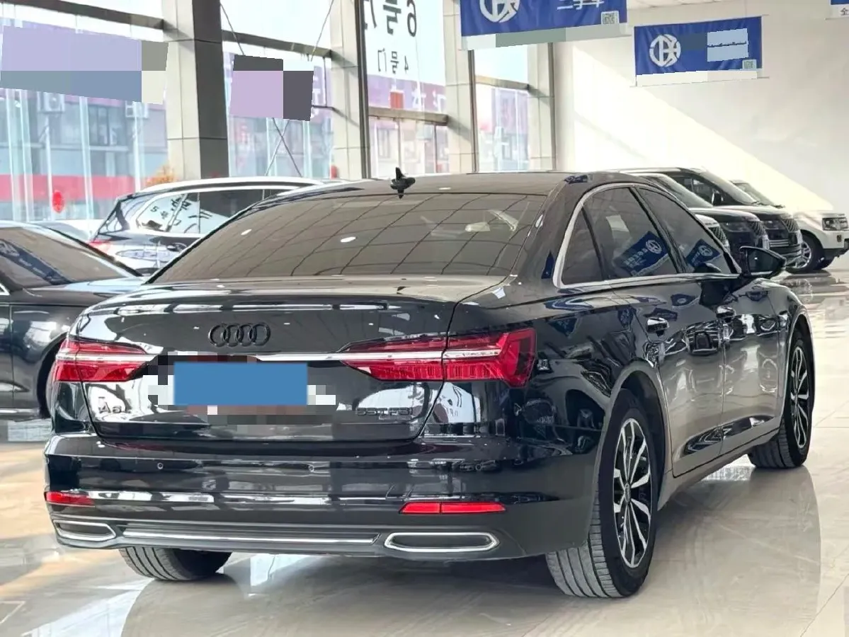2022 Audi A6L 2.0T 190HP L4 7DCT,autocango,china used car exporter,china ev exporter,chinese used car exporter,chinese used ev exporter