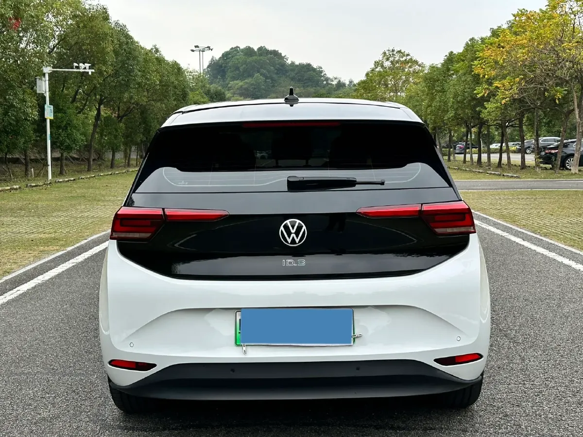 2024 Volkswagen ID.3 BEV 52.8KWH,autocango,china used car exporter,china ev exporter,chinese used car exporter,chinese used ev exporter