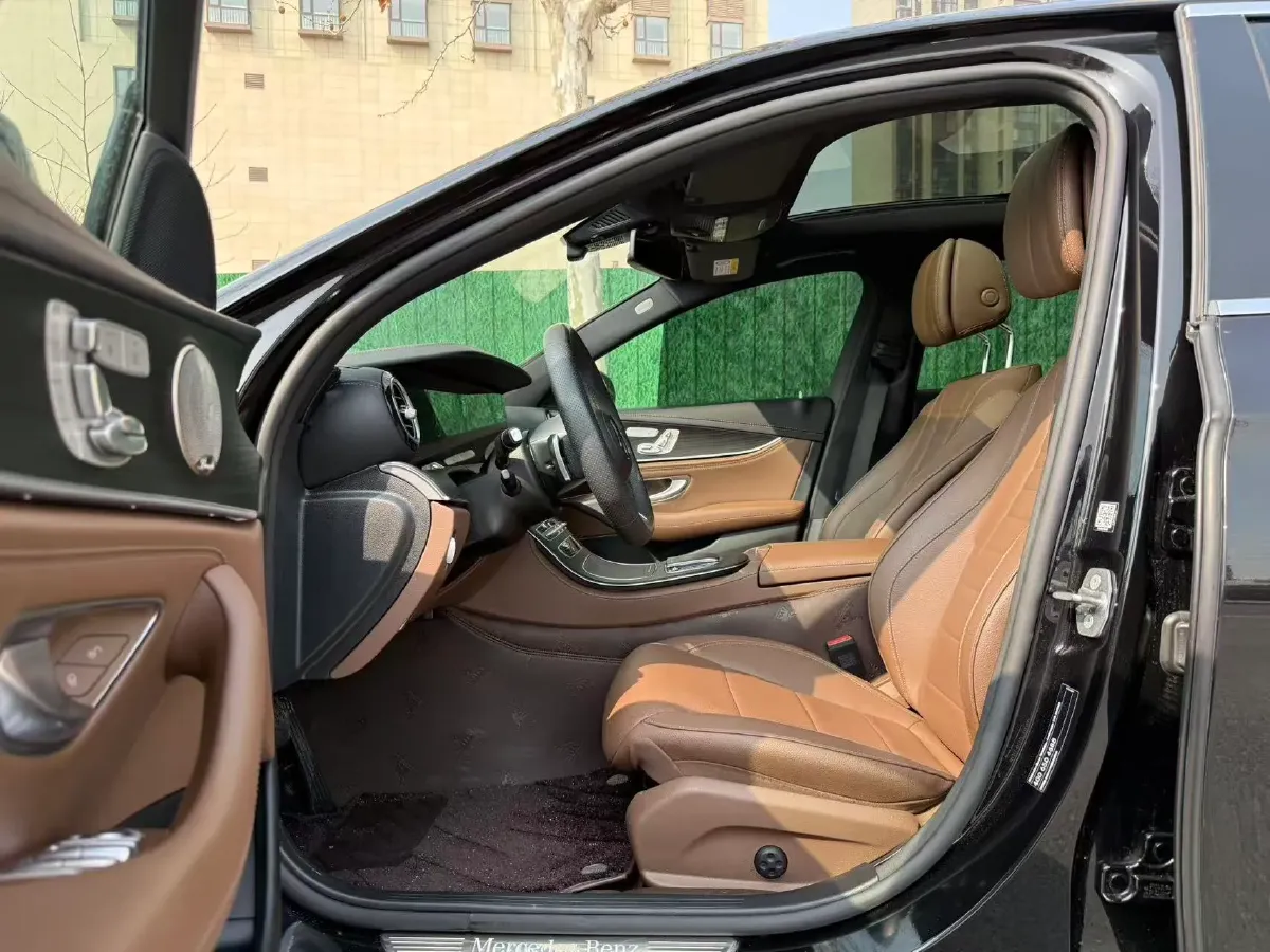 2023 Mercedes-Benz E Class 2.0T 258HP L4 9AT,autocango,china used car exporter,china ev exporter,chinese used car exporter,chinese used ev exporter