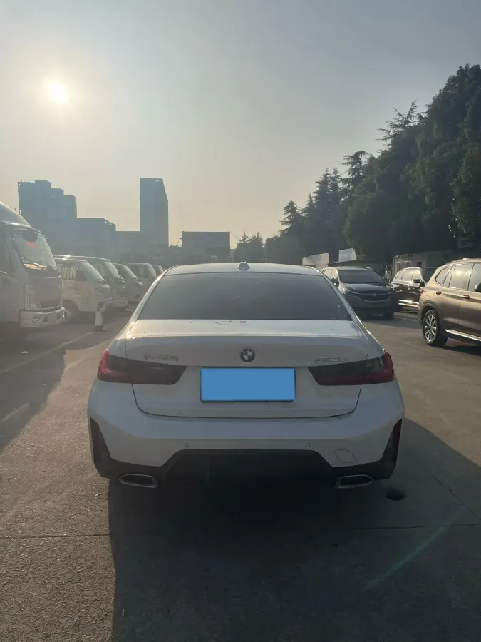 2025 BMW 3 Series 2.0T 184HP L4 8AT,autocango,china used car exporter,china ev exporter,chinese used car exporter,chinese used ev exporter