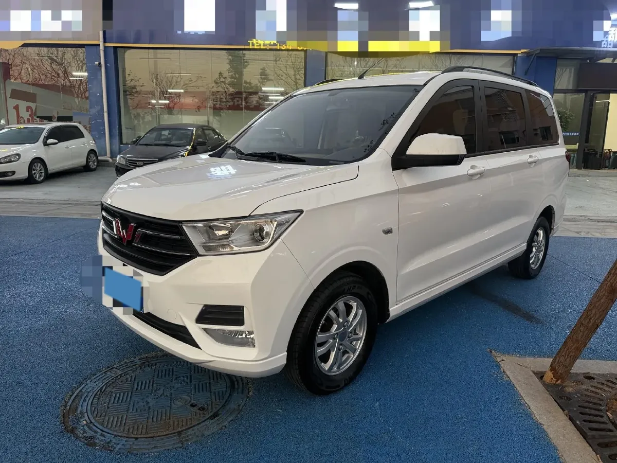 2018 WuLing HongGuang 1.5L 105HP L4 5MT,autocango,china used car exporter,china ev exporter,chinese used car exporter,chinese used ev exporter
