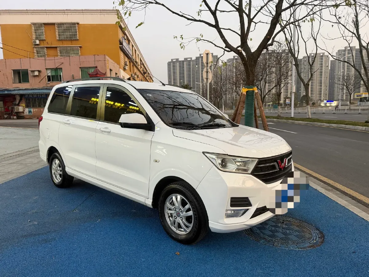 2018 WuLing HongGuang 1.5L 105HP L4 5MT,autocango,china used car exporter,china ev exporter,chinese used car exporter,chinese used ev exporter