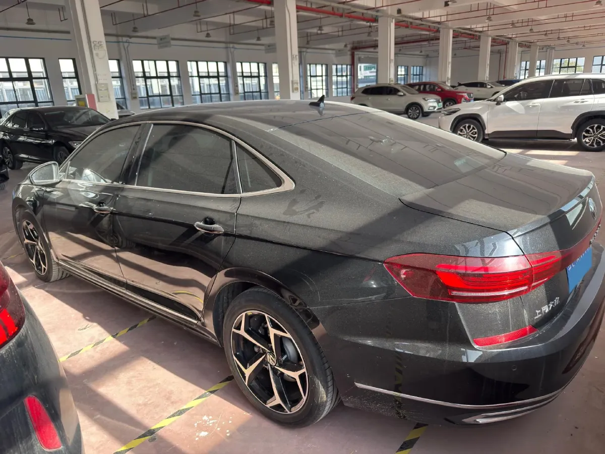 2023 Volkswagen Passat 2.0T 186HP L4 7DCT,autocango,china used car exporter,china ev exporter,chinese used car exporter,chinese used ev exporter