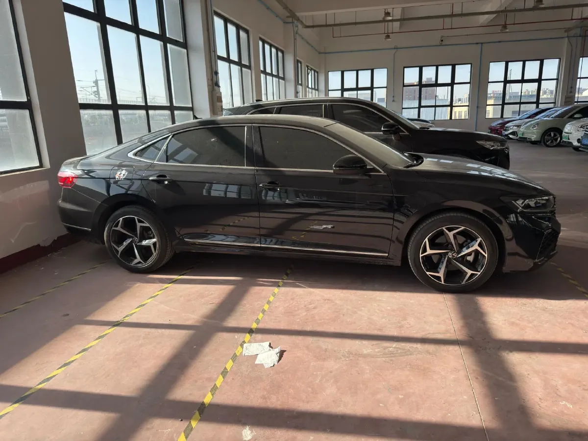 2023 Volkswagen Passat 2.0T 186HP L4 7DCT,autocango,china used car exporter,china ev exporter,chinese used car exporter,chinese used ev exporter
