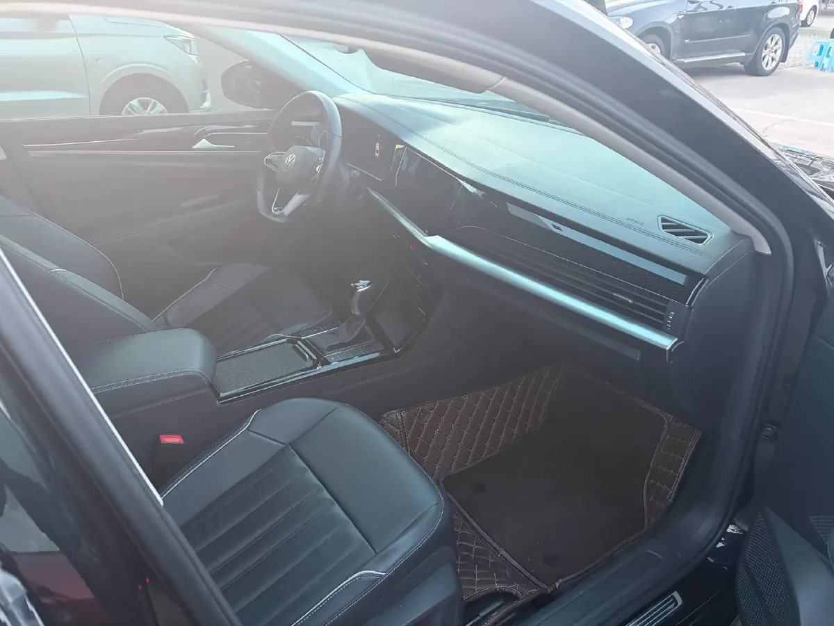 2023 Volkswagen Passat 2.0T 186HP L4 7DCT,autocango,china used car exporter,china ev exporter,chinese used car exporter,chinese used ev exporter