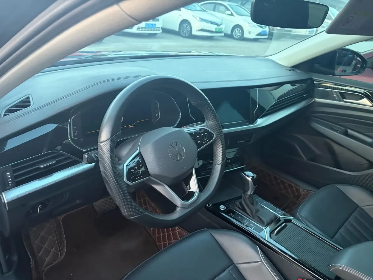 2023 Volkswagen Passat 2.0T 186HP L4 7DCT,autocango,china used car exporter,china ev exporter,chinese used car exporter,chinese used ev exporter