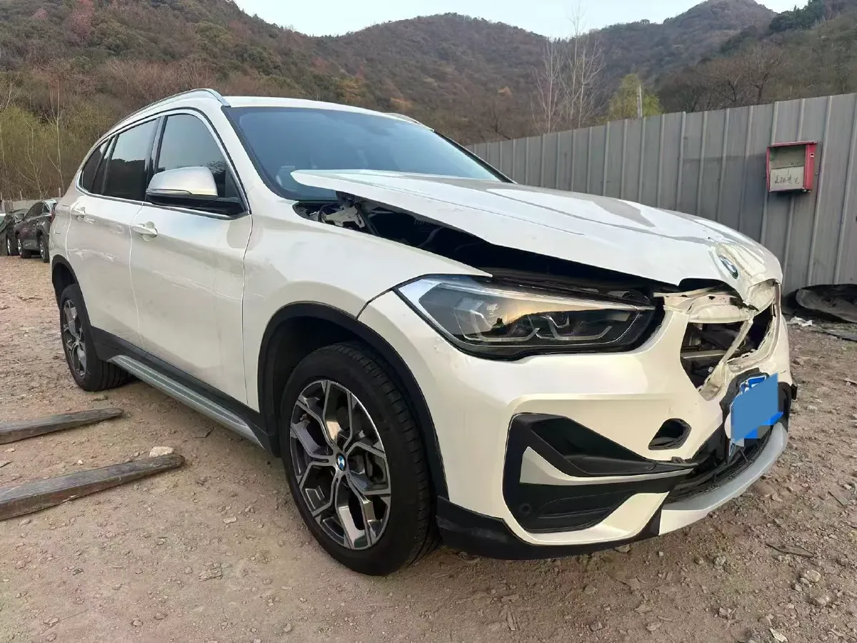 2021 BMW X1 1.5T 140HP L3 7DCT,autocango,china used car exporter,china ev exporter,chinese used car exporter,chinese used ev exporter