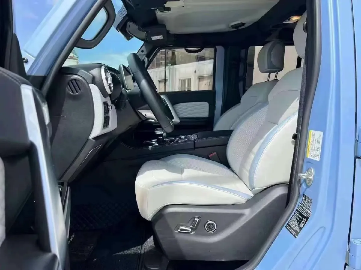 2023 Beijing BJ40 2.0T 163HP L4 8AT,autocango,china used car exporter,china ev exporter,chinese used car exporter,chinese used ev exporter