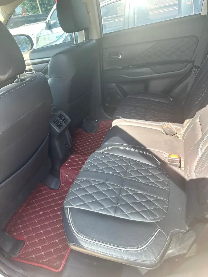 2020 Mitsubishi Outlander 2.4L 192HP L4 CVT,autocango,china used car exporter,china ev exporter,chinese used car exporter,chinese used ev exporter