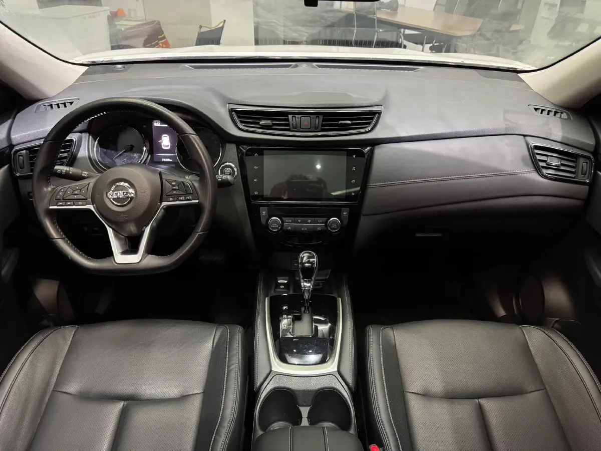 2020 Nissan X-Trail 2.0L 154HP L4 CVT,autocango,china used car exporter,china ev exporter,chinese used car exporter,chinese used ev exporter