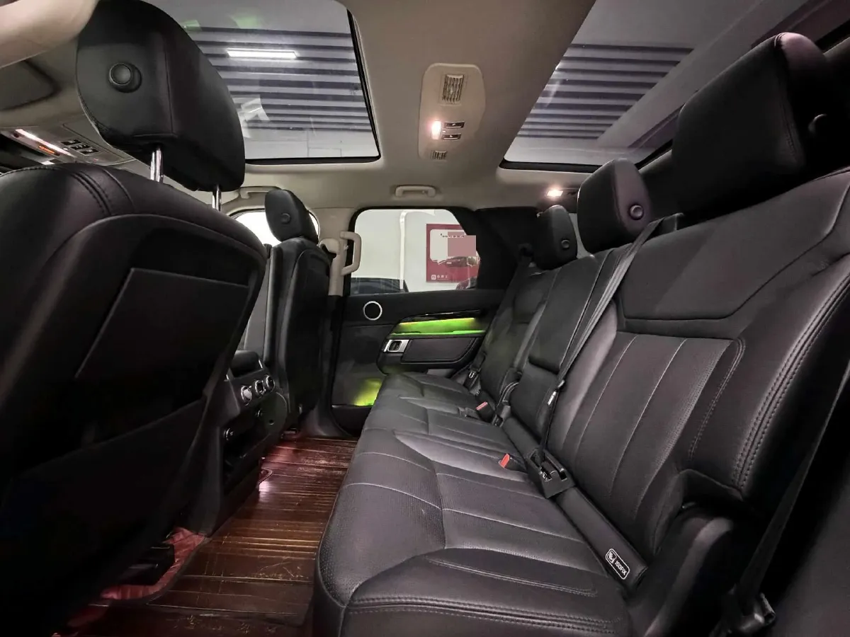 2020 Land Rover Discovery 3.0T 340HP V6 8AT,autocango,china used car exporter,china ev exporter,chinese used car exporter,chinese used ev exporter