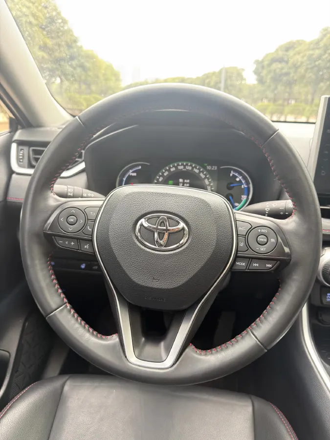 2021 Toyota Wildlander 2.5L 180HP L4 E-CVT PHEV 15.984KWH,autocango,china used car exporter,china ev exporter,chinese used car exporter,chinese used ev exporter