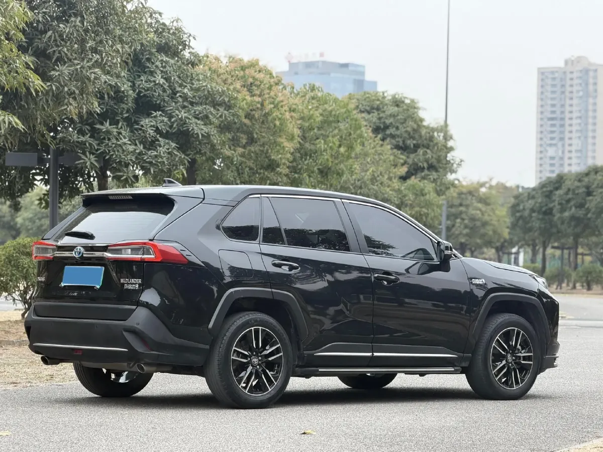 2021 Toyota Wildlander 2.5L 180HP L4 E-CVT PHEV 15.984KWH,autocango,china used car exporter,china ev exporter,chinese used car exporter,chinese used ev exporter