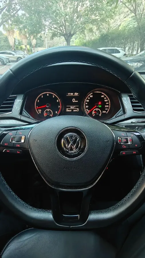 2017 Volkswagen Passat 1.8T 180HP L4 7DCT,autocango,china used car exporter,china ev exporter,chinese used car exporter,chinese used ev exporter