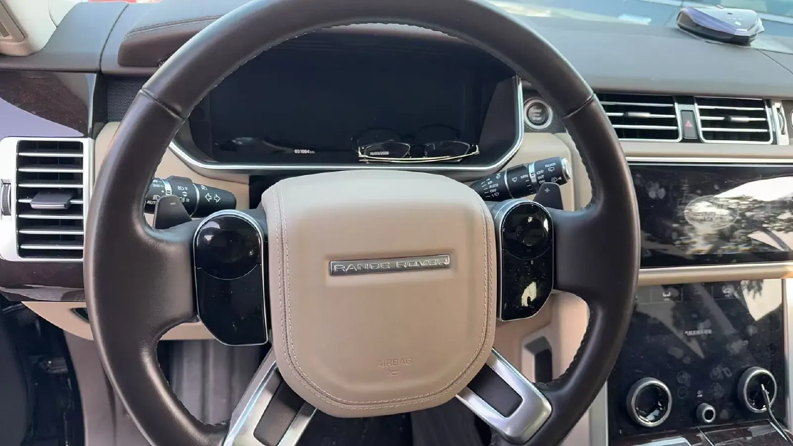 2022 Land Rover Range Rover 3.0T 400HP L6 8AT,autocango,china used car exporter,china ev exporter,chinese used car exporter,chinese used ev exporter