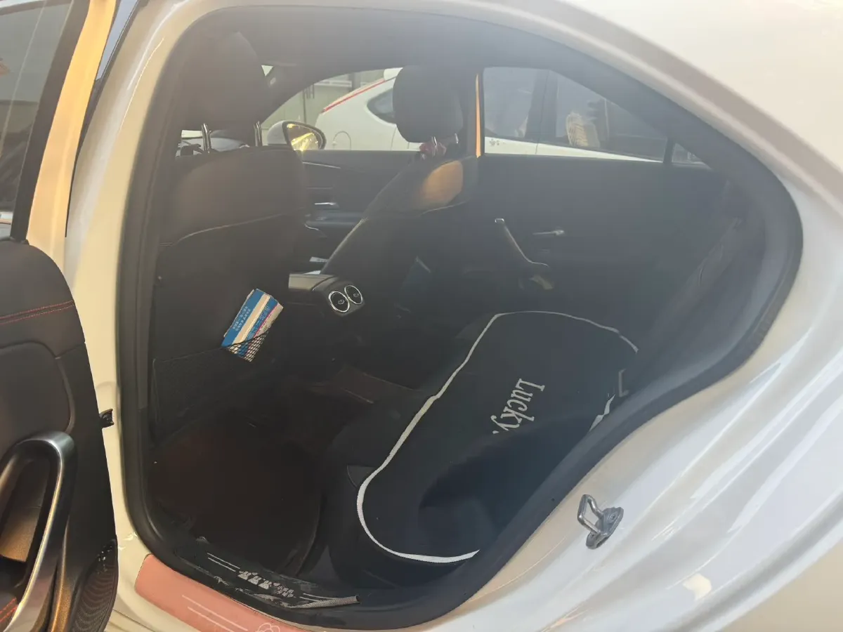 2023 Mercedes-Benz A Class 1.3T 163HP L4 7DCT,autocango,china used car exporter,china ev exporter,chinese used car exporter,chinese used ev exporter