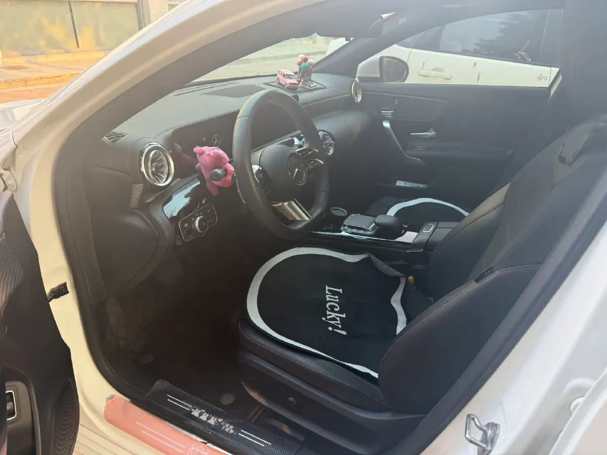 2023 Mercedes-Benz A Class 1.3T 163HP L4 7DCT,autocango,china used car exporter,china ev exporter,chinese used car exporter,chinese used ev exporter