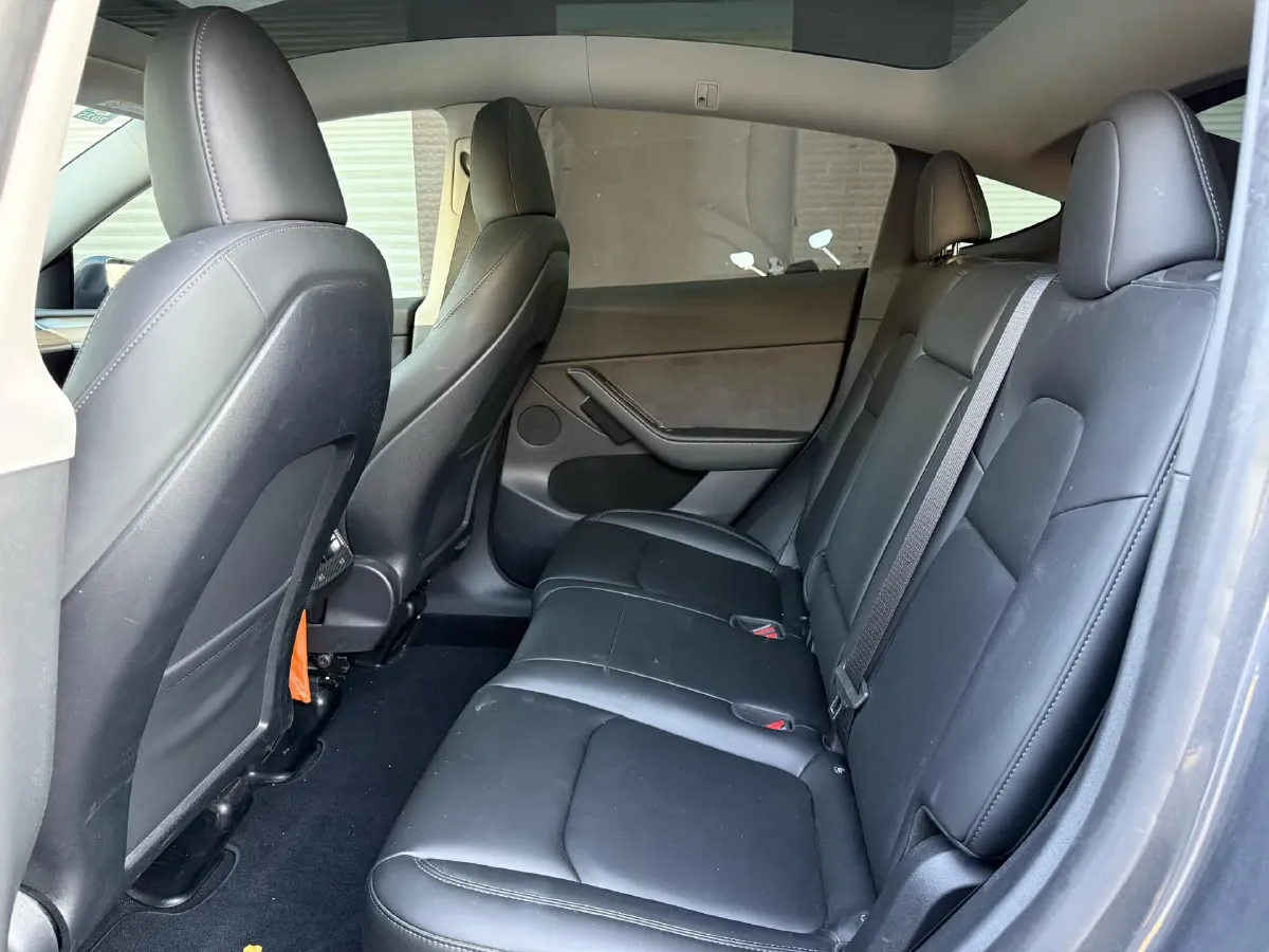 2022 Tesla Model Y BEV 60KWH,autocango,china used car exporter,china ev exporter,chinese used car exporter,chinese used ev exporter