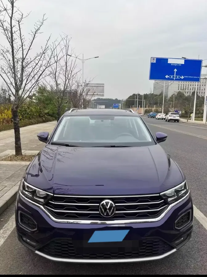 2022 Volkswagen T-Roc 1.4T 150HP L4 7DCT,autocango,china used car exporter,china ev exporter,chinese used car exporter,chinese used ev exporter