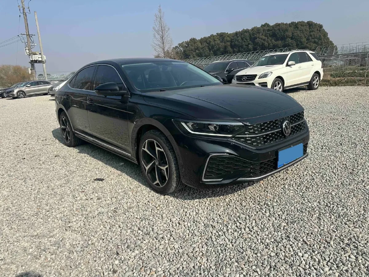 2023 Volkswagen Passat 2.0T 186HP L4 7DCT,autocango,china used car exporter,china ev exporter,chinese used car exporter,chinese used ev exporter