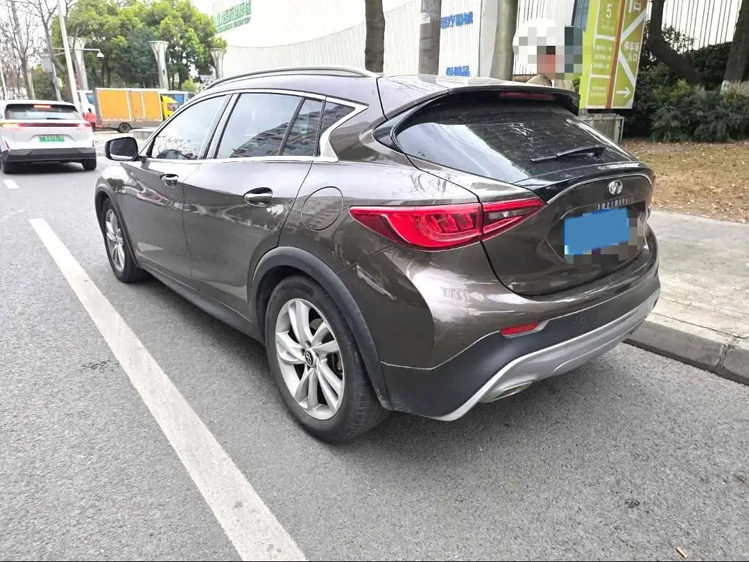 2017 Infiniti QX30 2.0T 211HP L4 7DCT,autocango,china used car exporter,china ev exporter,chinese used car exporter,chinese used ev exporter