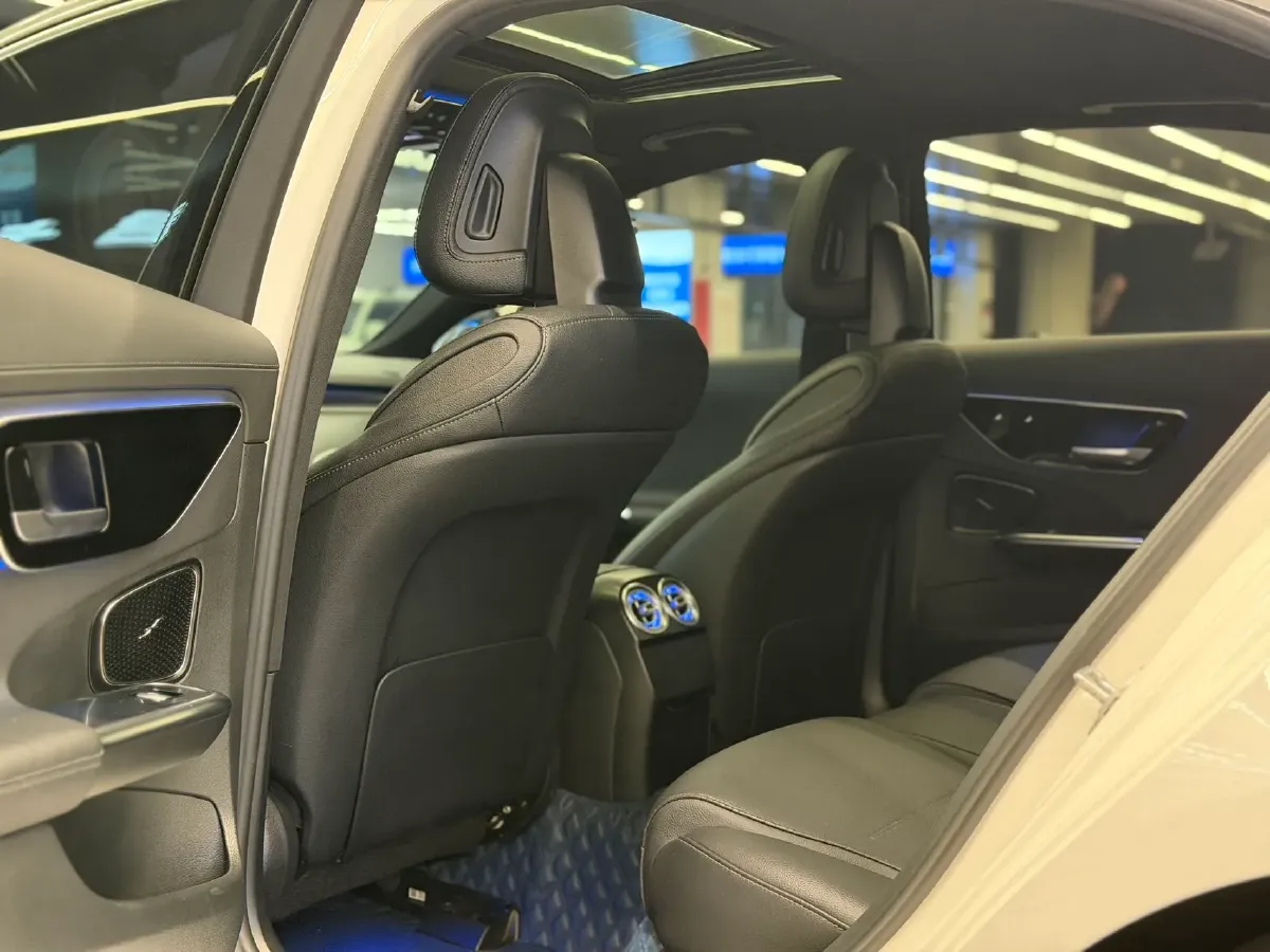 2023 Mercedes-Benz C Class 1.5T 170HP L4 9AT,autocango,china used car exporter,china ev exporter,chinese used car exporter,chinese used ev exporter