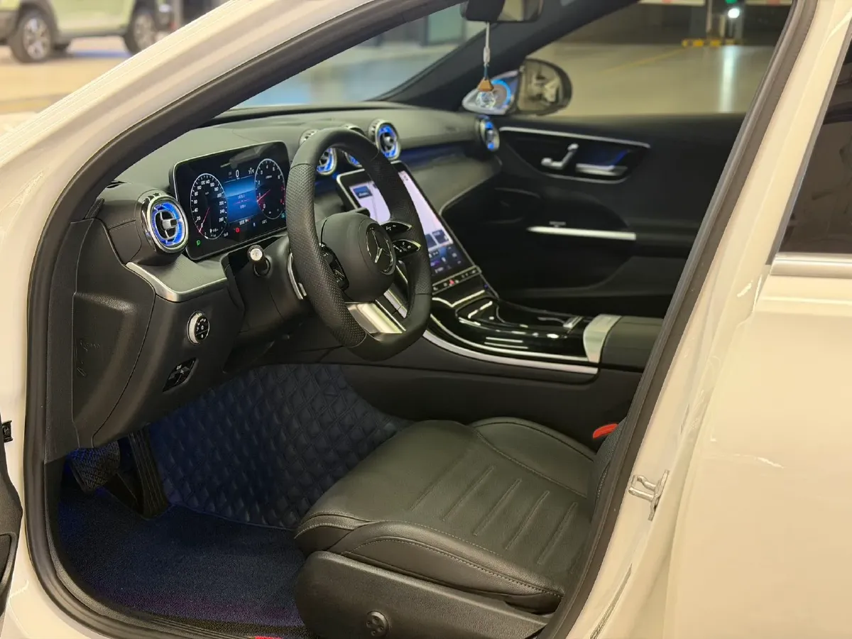 2023 Mercedes-Benz C Class 1.5T 170HP L4 9AT,autocango,china used car exporter,china ev exporter,chinese used car exporter,chinese used ev exporter