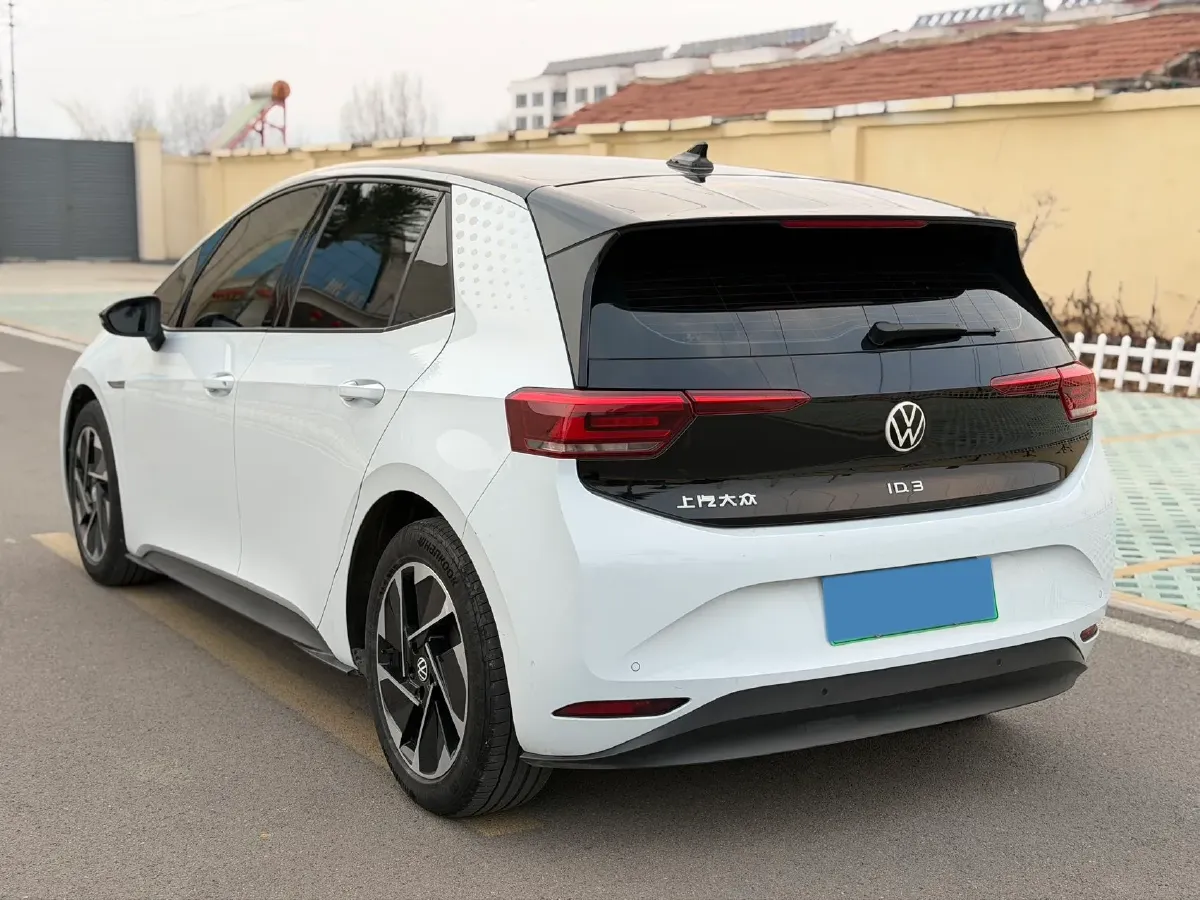 2023 Volkswagen ID.3 BEV 52.8KWH,autocango,china used car exporter,china ev exporter,chinese used car exporter,chinese used ev exporter
