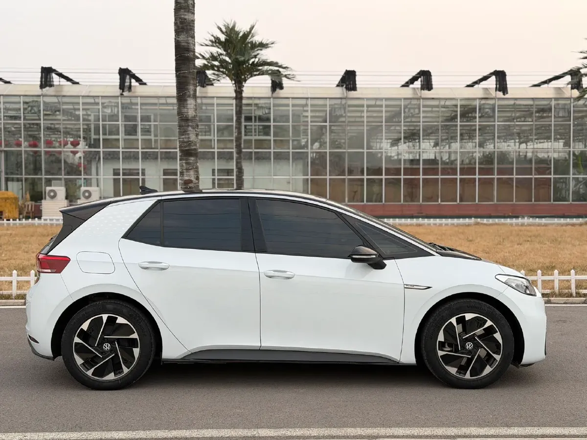 2023 Volkswagen ID.3 BEV 52.8KWH,autocango,china used car exporter,china ev exporter,chinese used car exporter,chinese used ev exporter